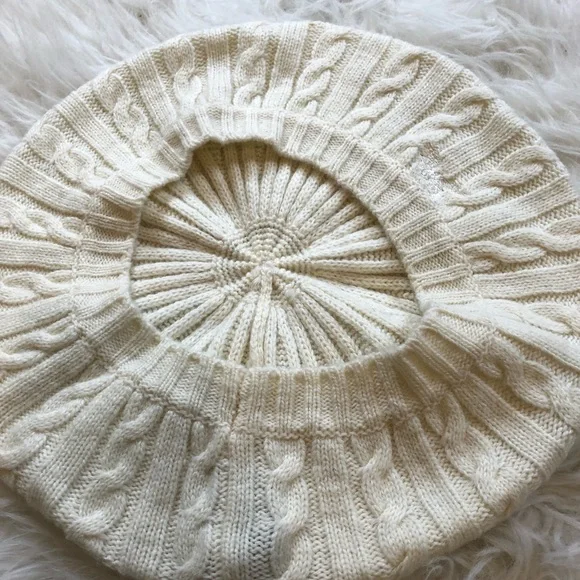 White and cream American living beanie beret snow winter snowboarding skiing - Picture 2 of 5